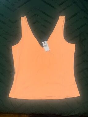 Express V-Neck Sleeveless Tank Top in Peach